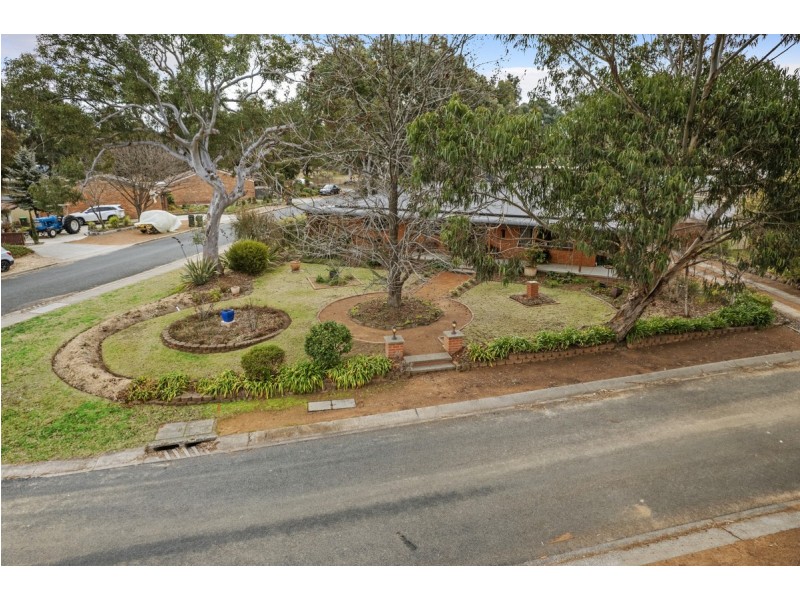 1 Coglin Place, Kambah ACT 2902