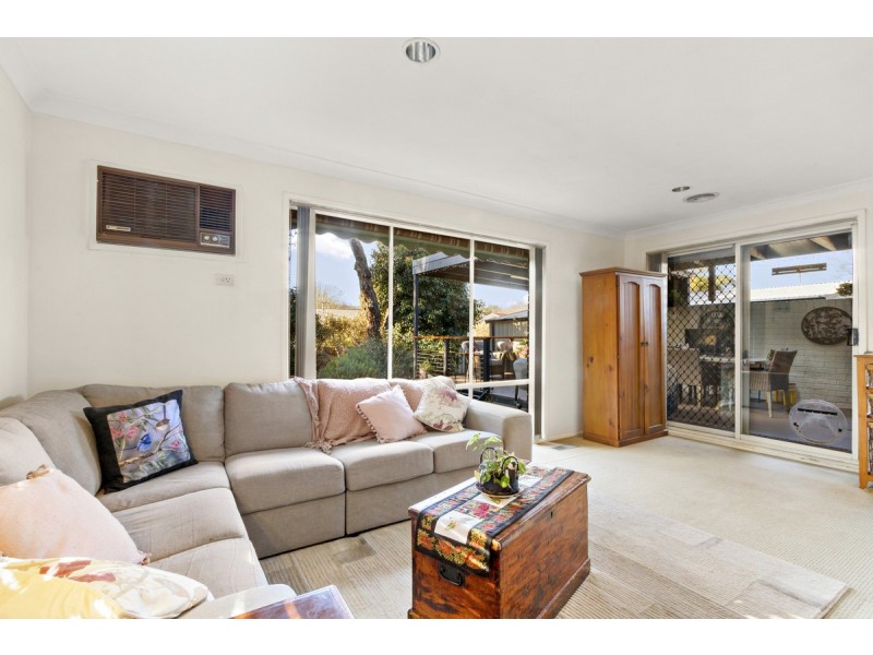 14 Stobie Place, Monash ACT 2904