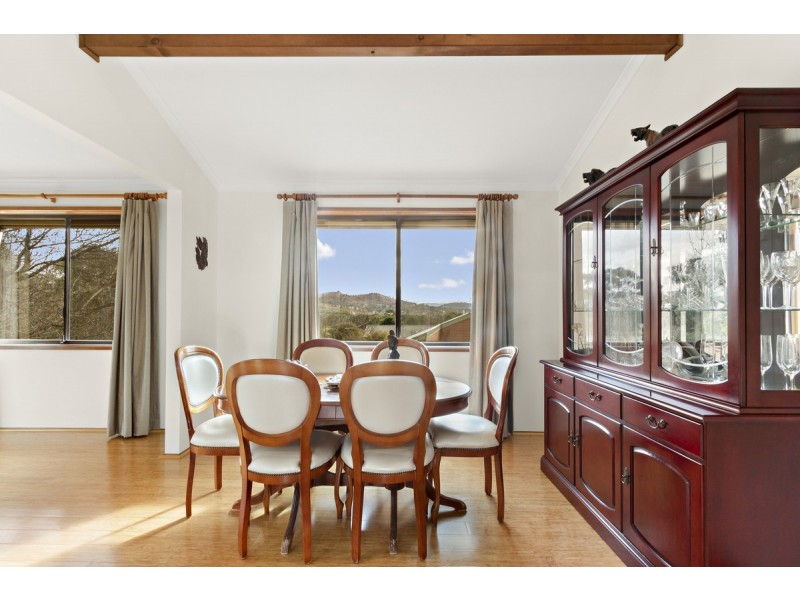 15 Schonell Circuit, Oxley ACT 2903