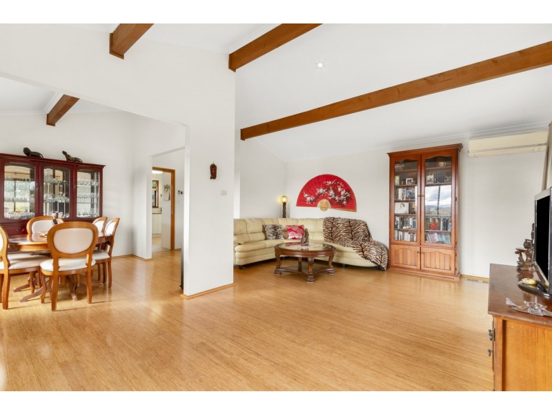 15 Schonell Circuit, Oxley ACT 2903