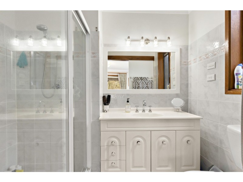 15 Schonell Circuit, Oxley ACT 2903