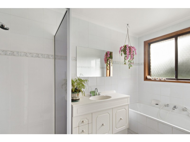 15 Schonell Circuit, Oxley ACT 2903