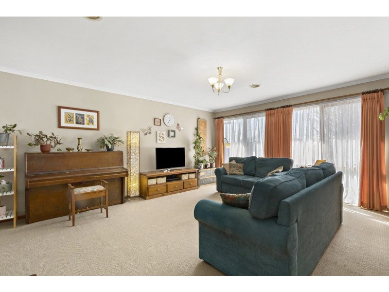 17 Vonwiller Crescent, Theodore ACT 2905