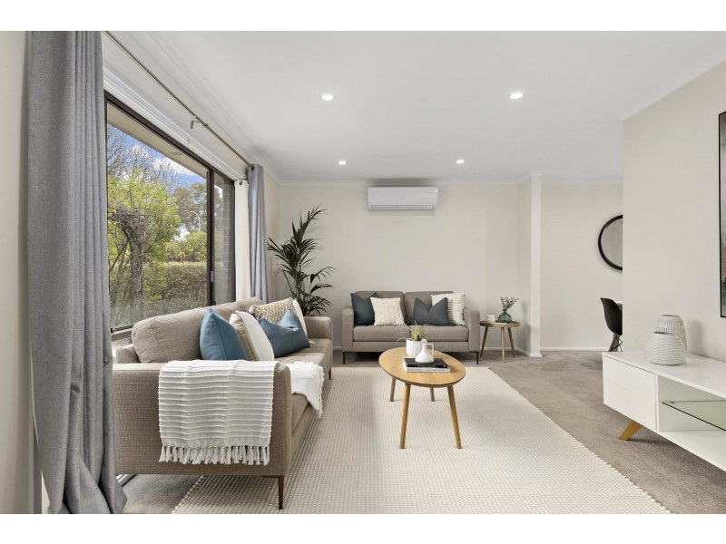 13 Couchman Crescent, Chisholm ACT 2905