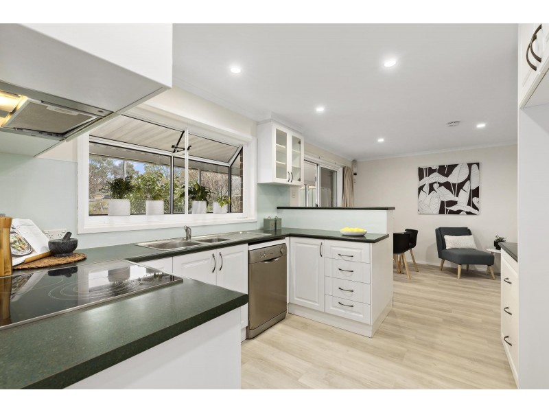 13 Couchman Crescent, Chisholm ACT 2905