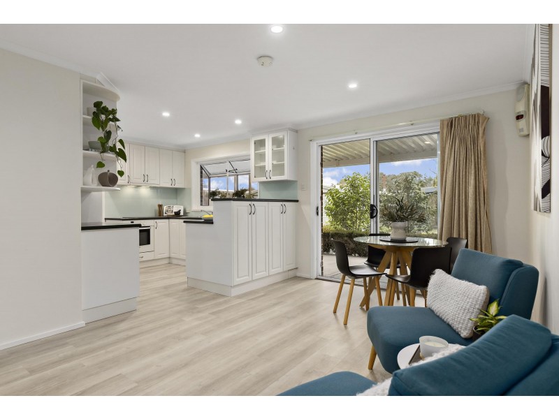 13 Couchman Crescent, Chisholm ACT 2905