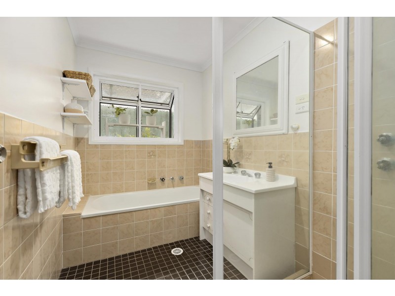 13 Couchman Crescent, Chisholm ACT 2905