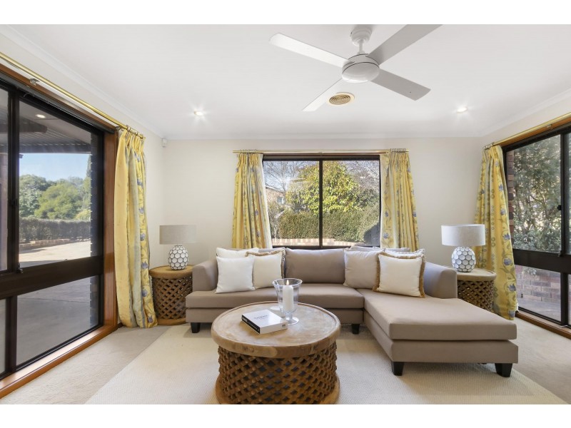 6 Wagstaff Place, Isabella Plains ACT 2905