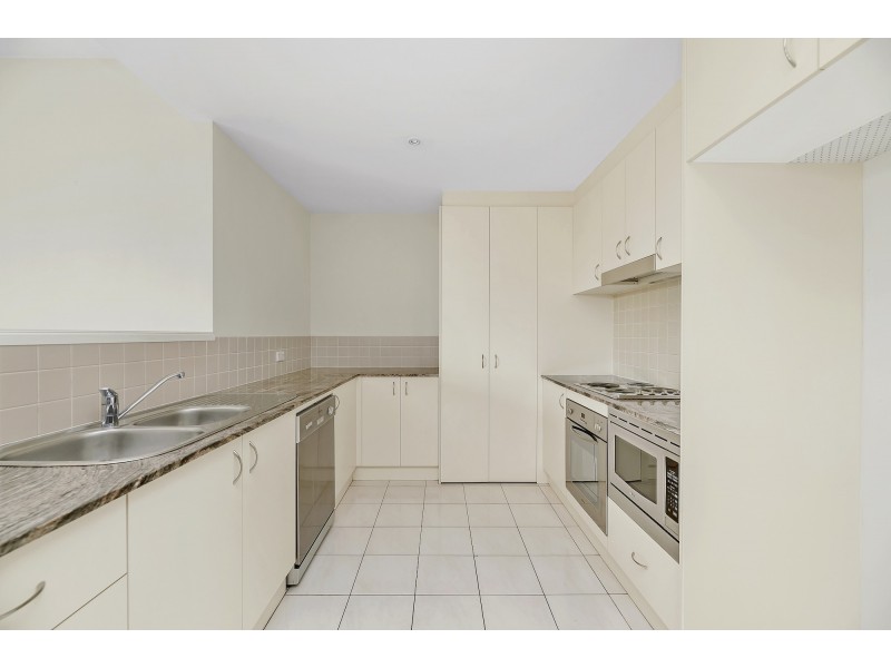 33/1 Drew Street, Greenway ACT 2900