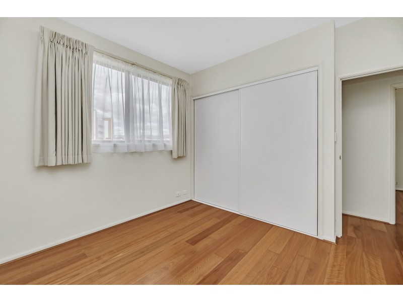 33/1 Drew Street, Greenway ACT 2900