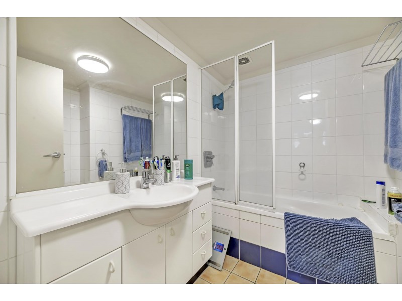 51/18 Captain Cook Crescent, Griffith ACT 2603