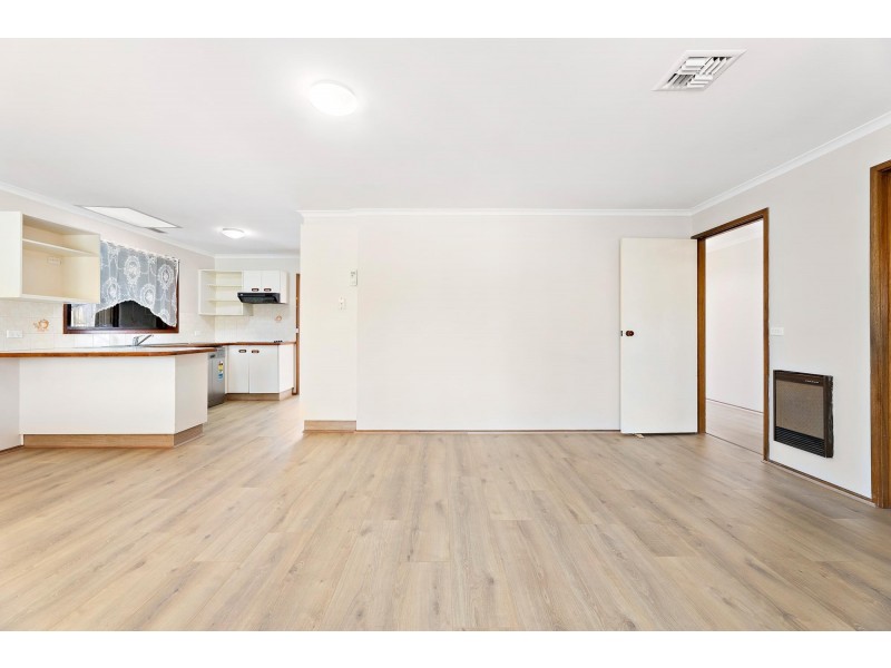 30 Newman-Morris Circuit, Oxley ACT 2903