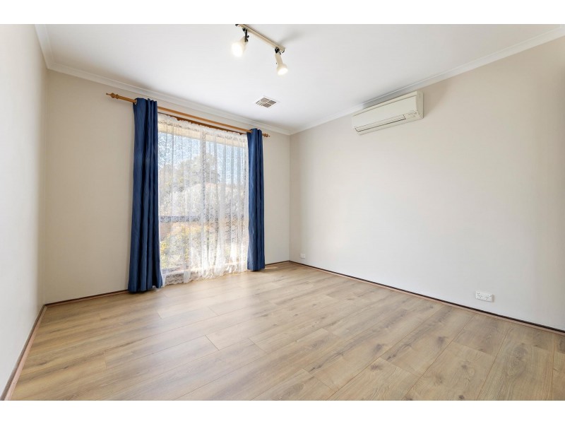 30 Newman-Morris Circuit, Oxley ACT 2903