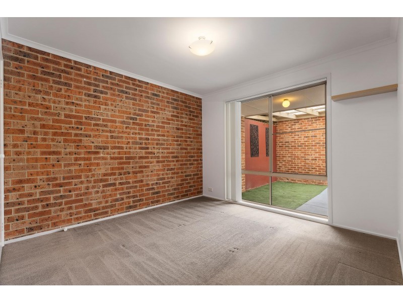 9/5 Bushby Close, Gordon ACT 2906