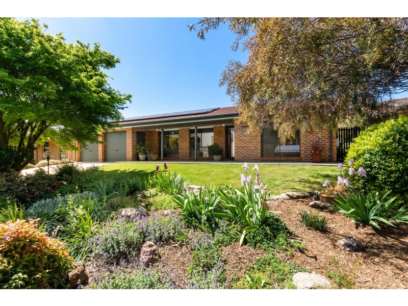 13 Leibnitz Place, Isabella Plains ACT 2905