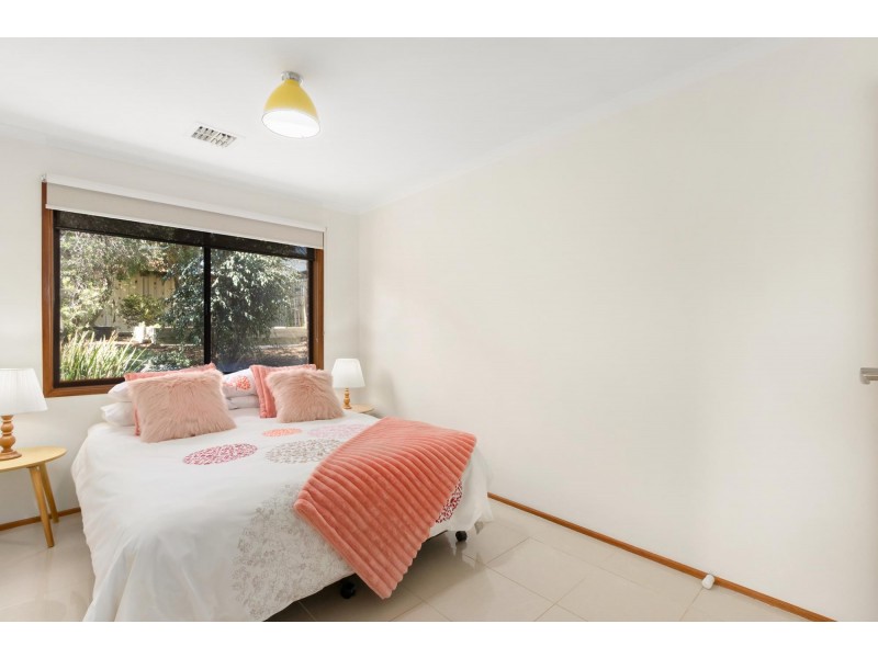 13 Leibnitz Place, Isabella Plains ACT 2905