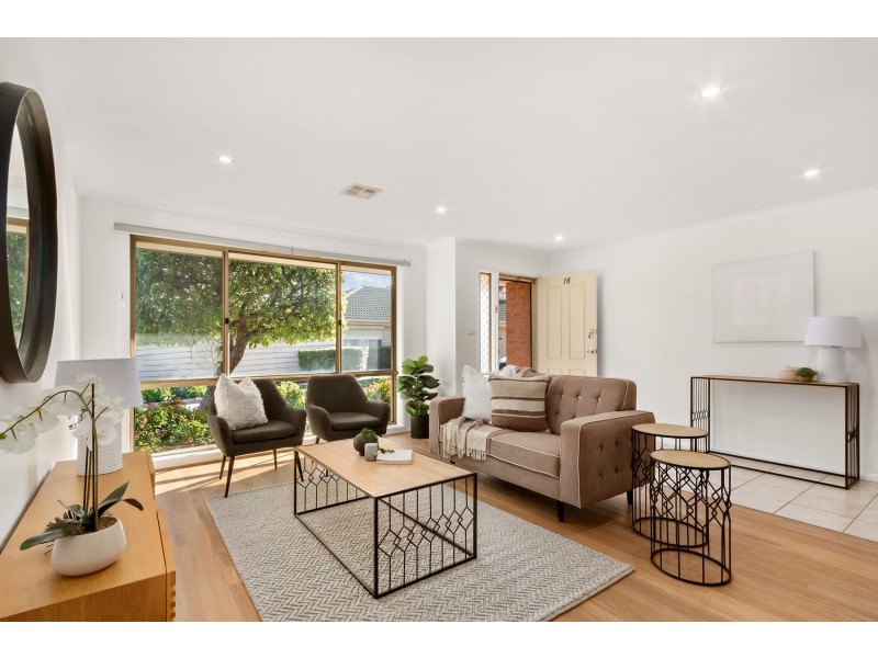 16/67 Barraclough Crescent, Monash ACT 2904