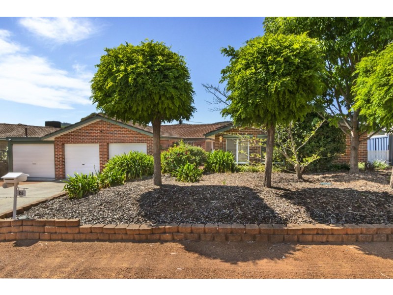 25 Enid Lorimer Circuit, Chisholm ACT 2905