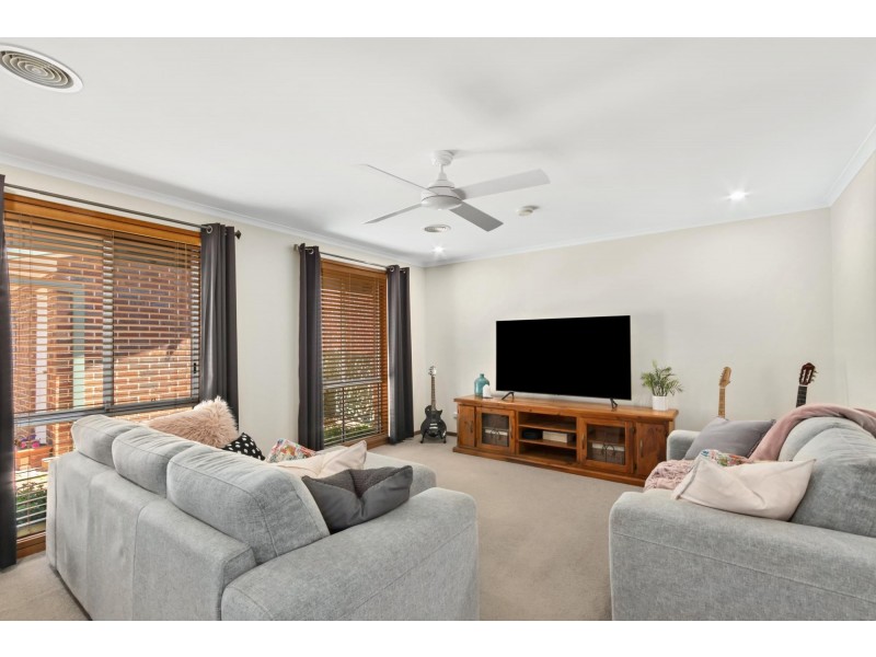 25 Enid Lorimer Circuit, Chisholm ACT 2905
