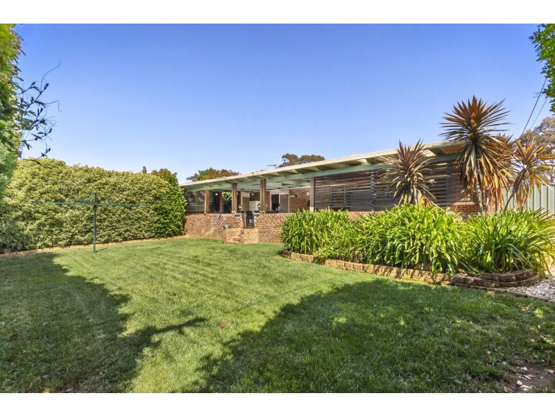 25 Enid Lorimer Circuit, Chisholm ACT 2905