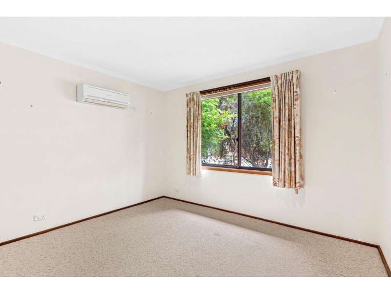 16 Kingsbury Street, Gowrie ACT 2904