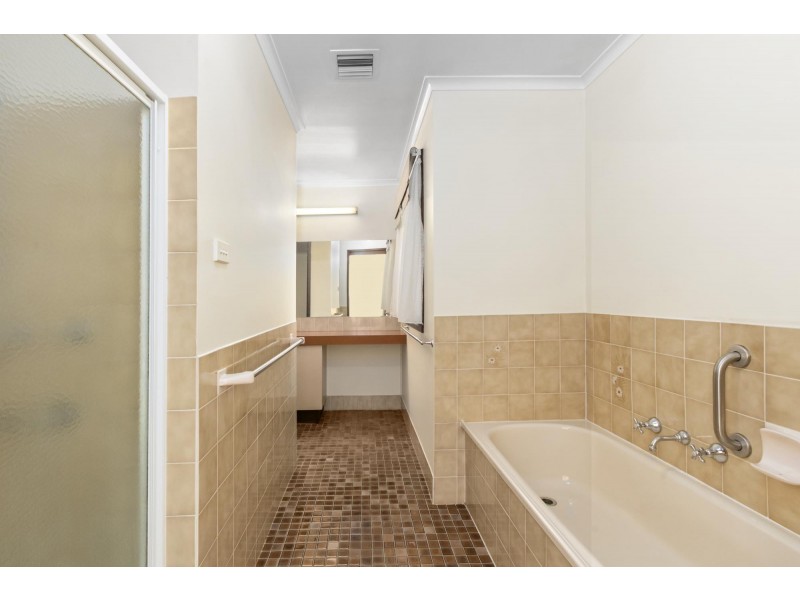 20 Herington Street, Gowrie ACT 2904