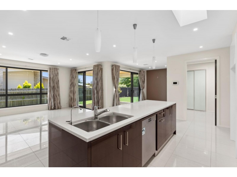 49 Langtree Crescent, Crace ACT 2911