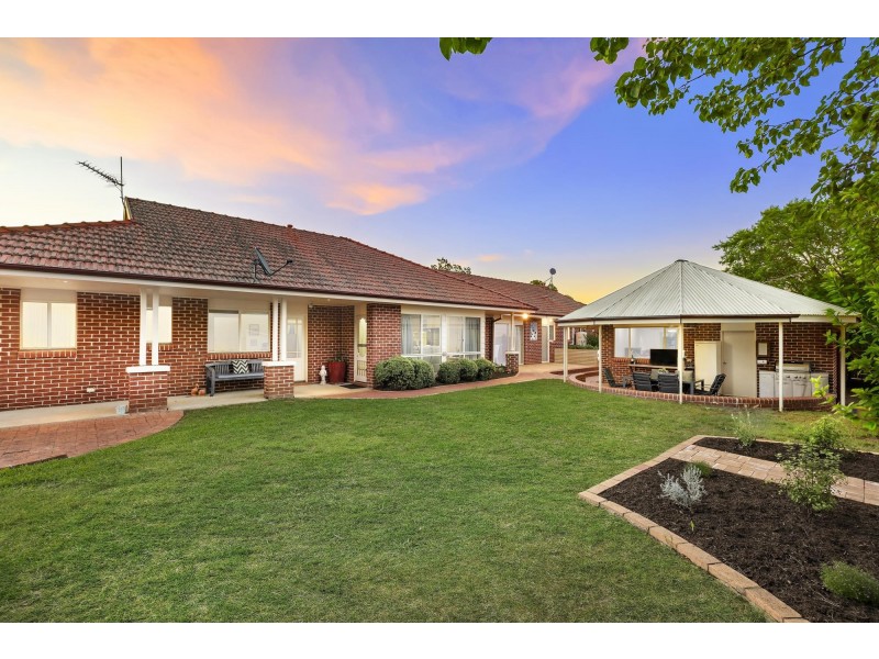 2 Merv Waite Street, Gordon ACT 2906