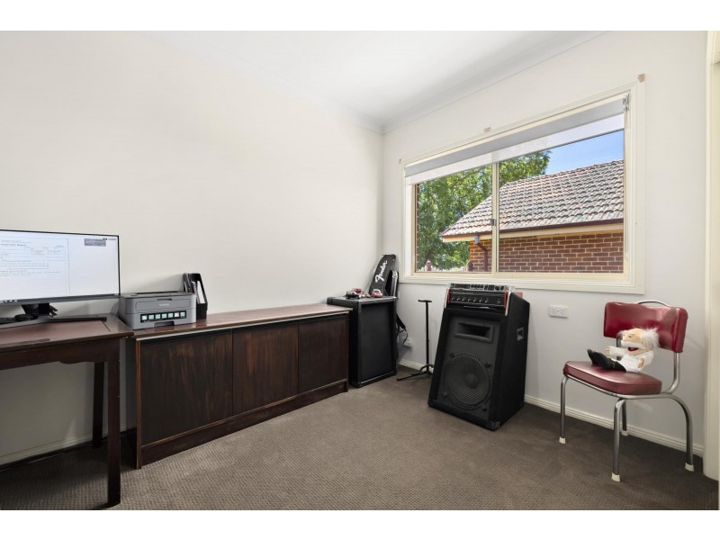 2 Merv Waite Street, Gordon ACT 2906