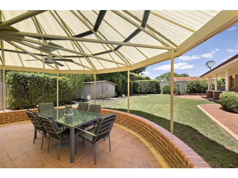 2 Merv Waite Street, Gordon ACT 2906