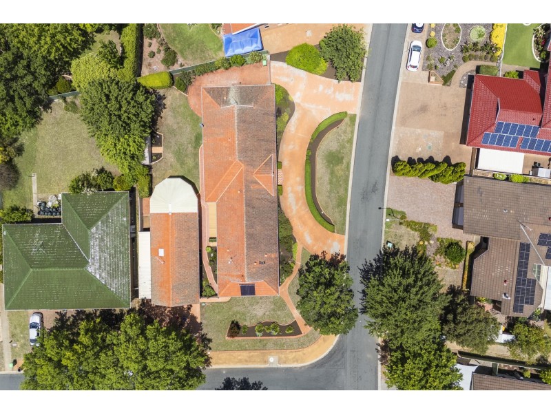 2 Merv Waite Street, Gordon ACT 2906