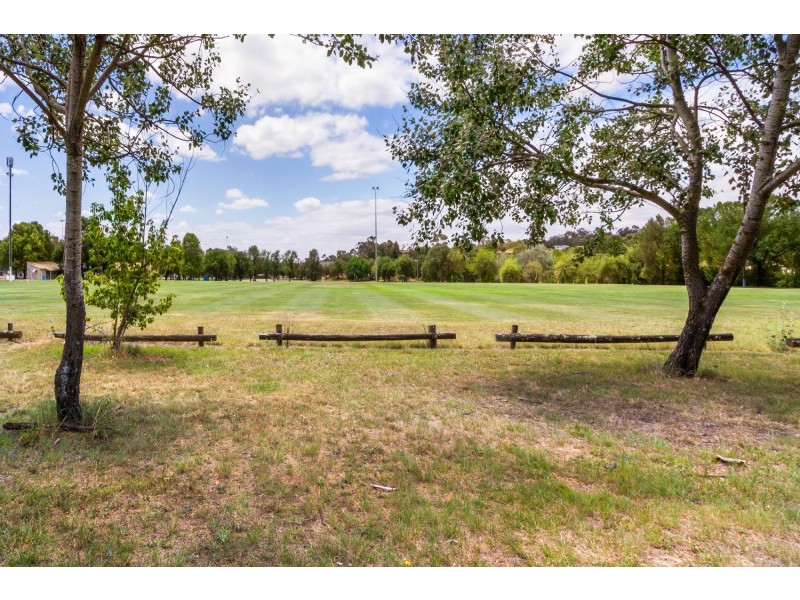 8/2 Lambrigg Street, Farrer ACT 2607