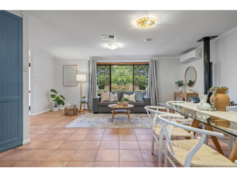 52 Couchman Crescent, Chisholm ACT 2905
