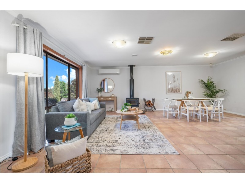 52 Couchman Crescent, Chisholm ACT 2905