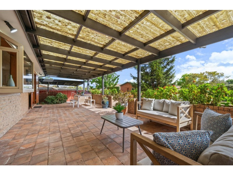 52 Couchman Crescent, Chisholm ACT 2905