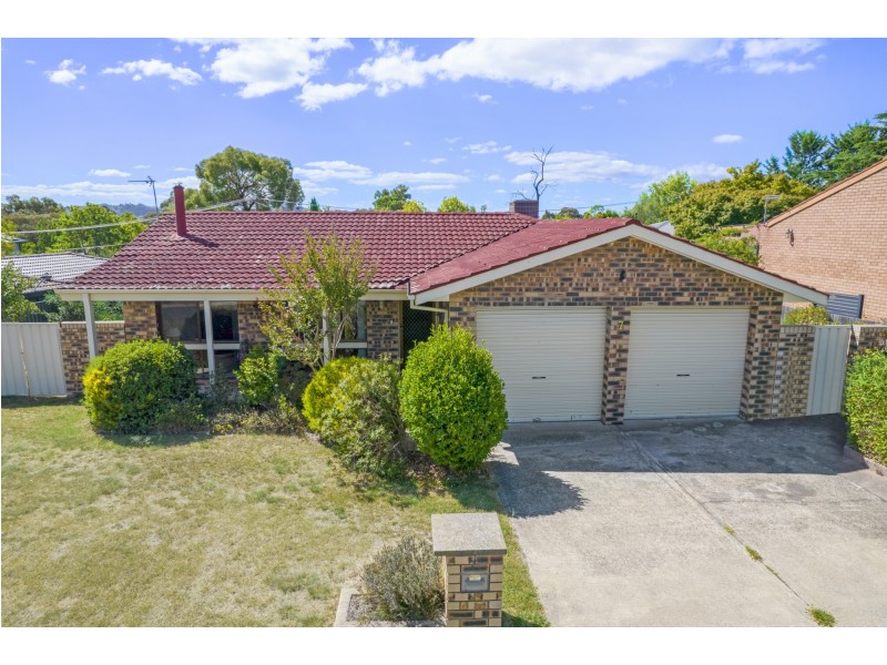 7 Macnamara Place, Chisholm ACT 2905