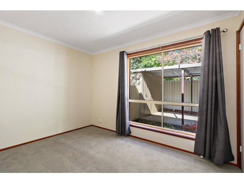 4 Burhop Close, Theodore ACT 2905