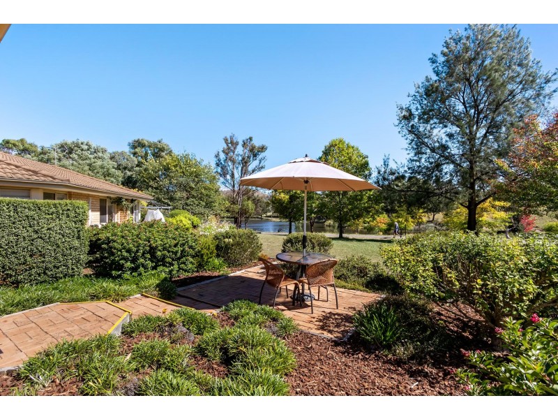 5/104 De Little Circuit, Greenway ACT 2900