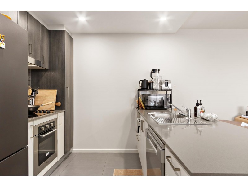 328/325 Anketell Street, Greenway ACT 2900