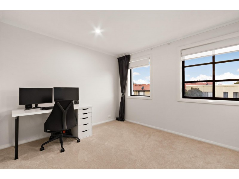 3/120 Athllon Drive, Greenway ACT 2900