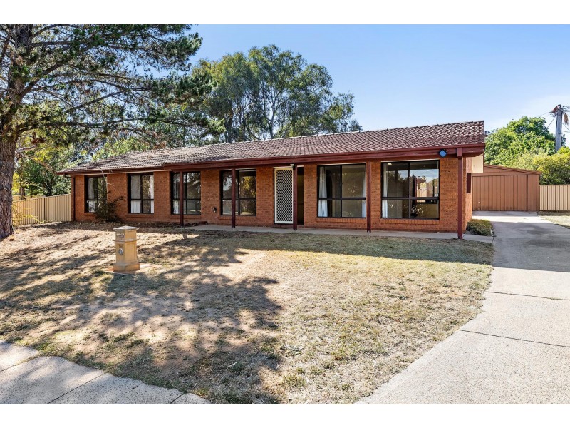 56 Collyburl Crescent, Isabella Plains ACT 2905