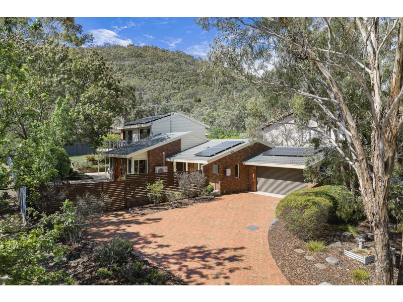15 McConnel Crescent, Kambah ACT 2902