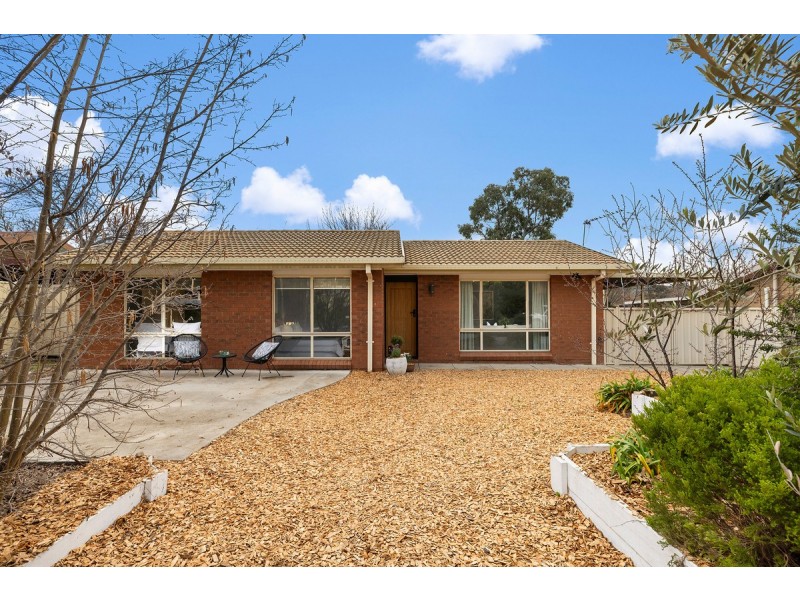 24 John Russell Circuit, Conder ACT 2906