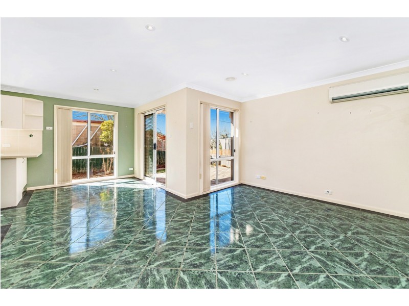 33B Badgery Street, Macquarie ACT 2614