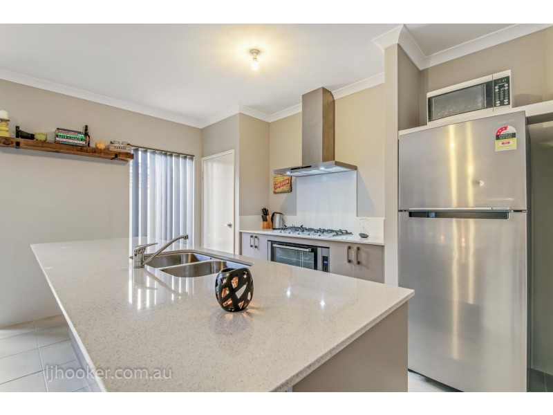 7 Ornate Gld, Aveley WA 6069