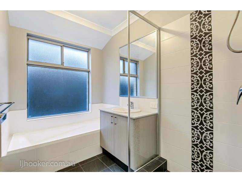 7 Ornate Gld, Aveley WA 6069