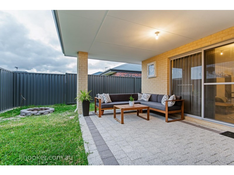 7 Ornate Gld, Aveley WA 6069