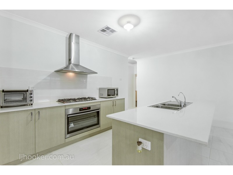 12 Furlong Road, The Vines WA 6069