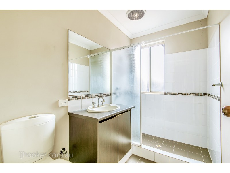 20 Simmonds Pass, Ellenbrook WA 6069