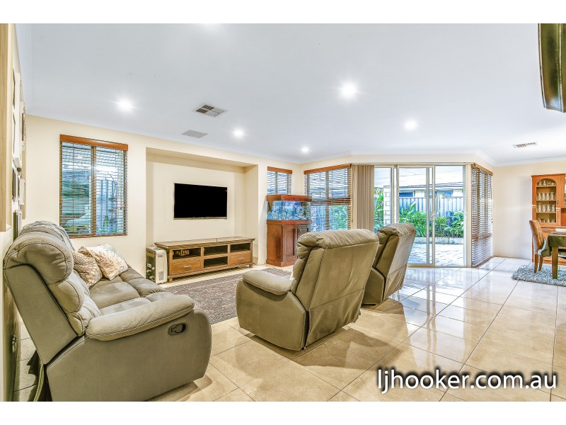 12 Cordovan Parkway, Aveley WA 6069